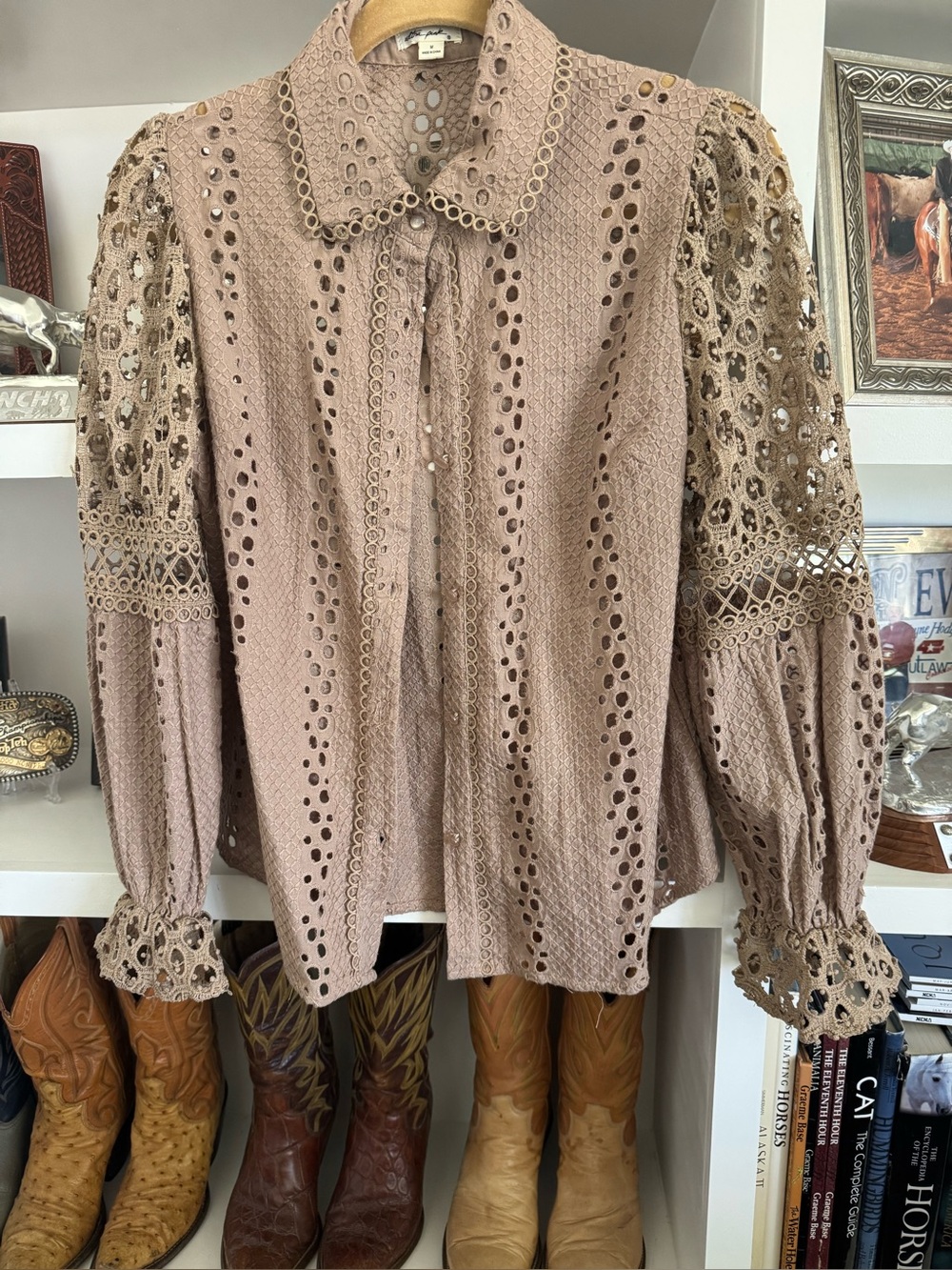 Eyelet Feminine Collar Top Ultra Pink